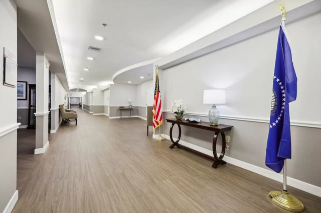 17-web-or-mls-Woodside-Dr-017