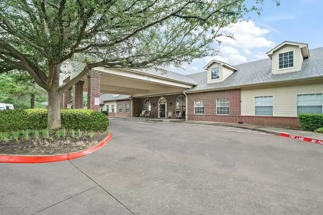 Morada-Lake-Arlington-Assisted-Living-Real-Estate-Photography-Dallas-1