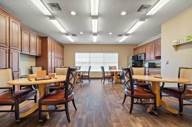 Morada-Lake-Arlington-Independent-Living-Real-Estate-Photography-Dallas-28