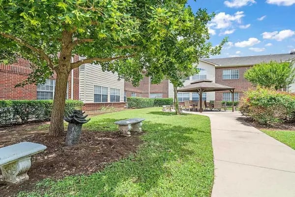 Morada-Lake-Arlington-Independent-Living-Real-Estate-Photography-Dallas-33
